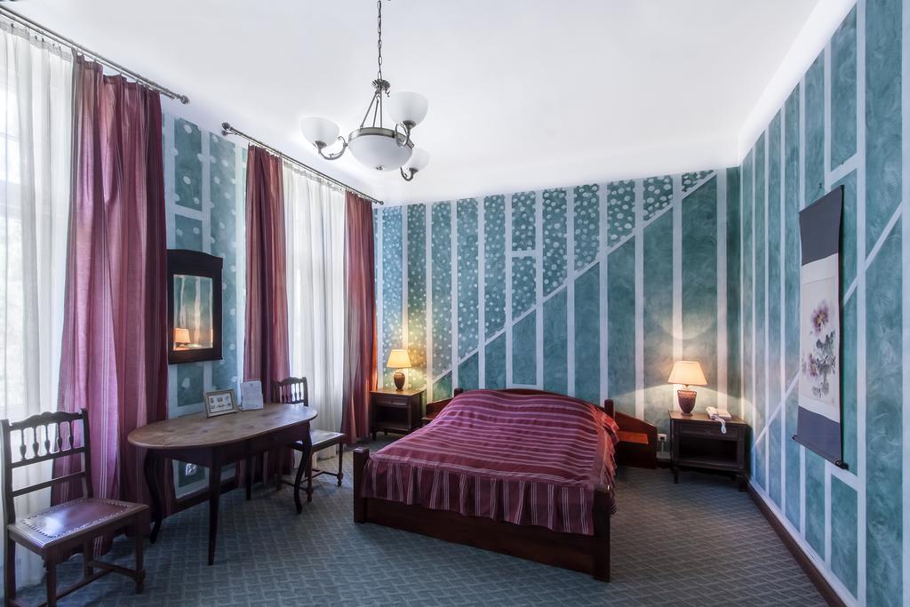 Palac Nieznanice Zabytek Goscinny Ze Spa Phòng bức ảnh